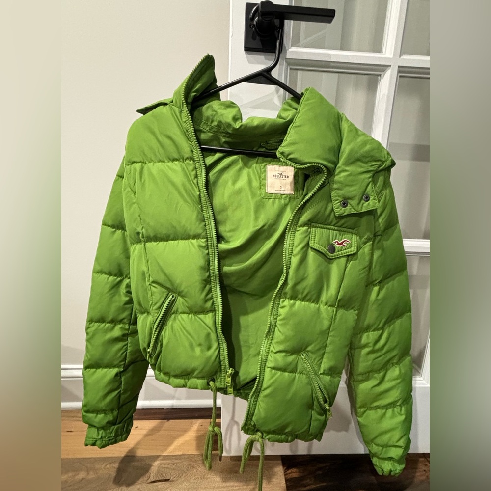 Hollister puffer jacket